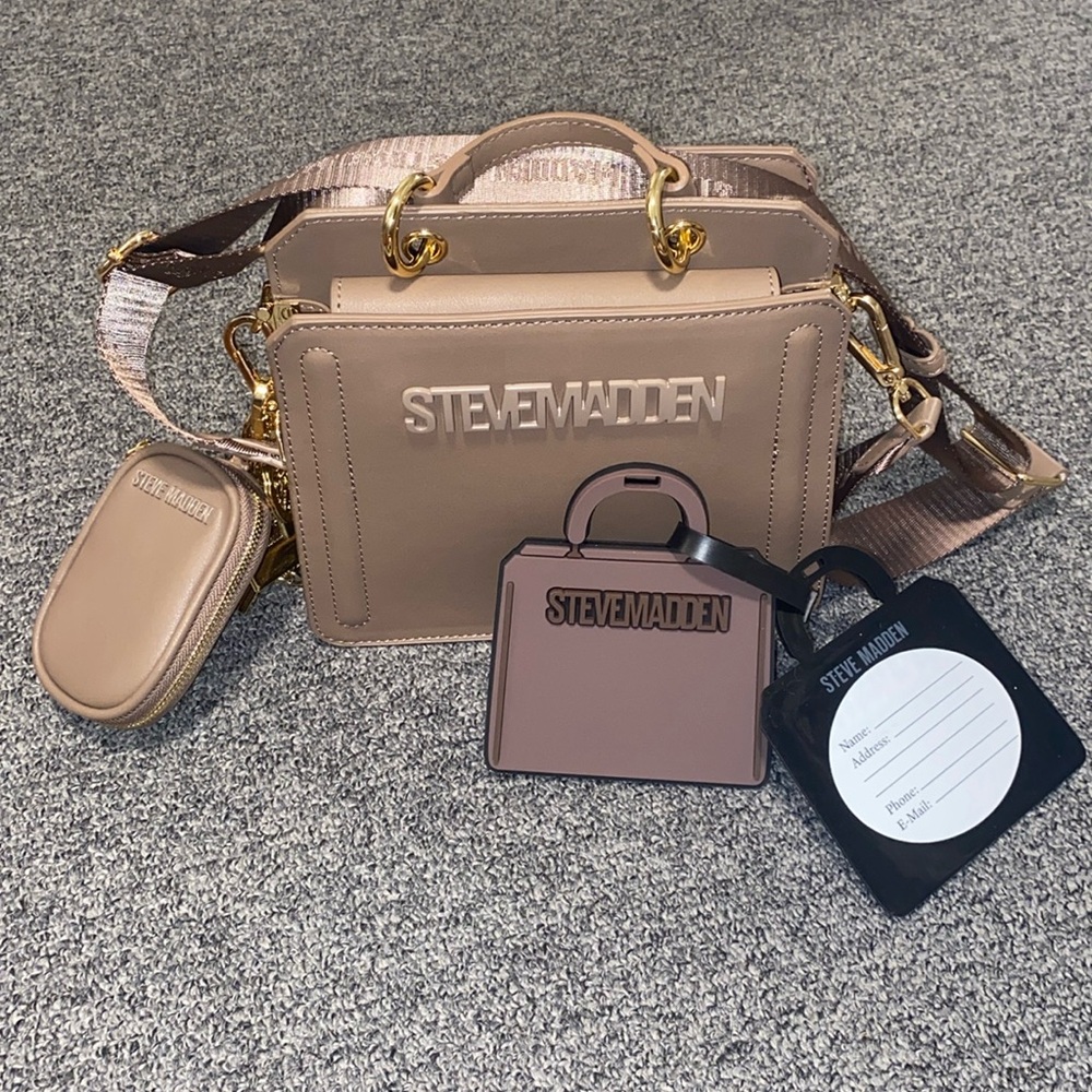 NEW Steve Madden satchel/crossbody w/ adjustable/removable strap. Scarf included